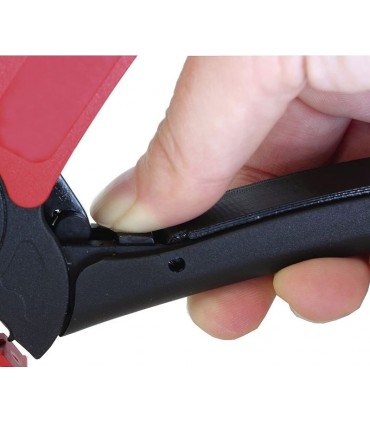 Pelacable automático